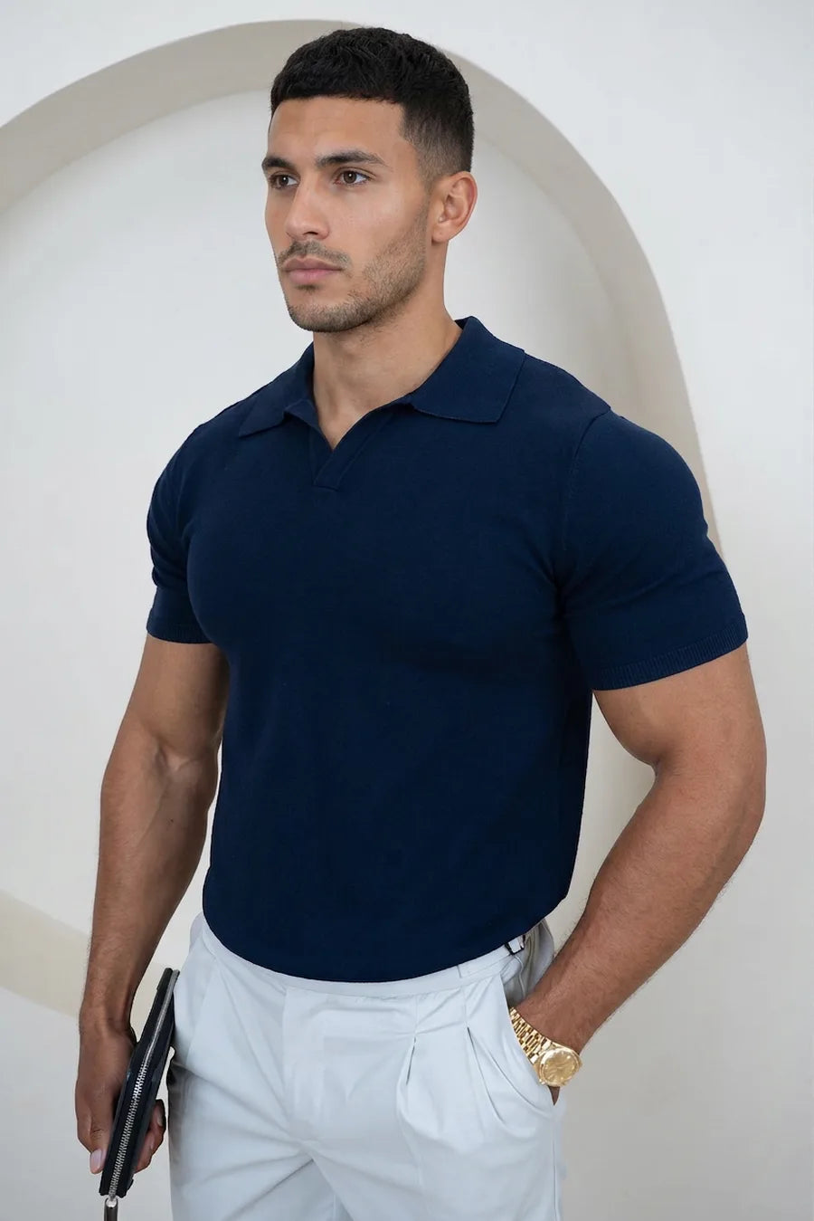 Polo de Punto con Cuello Abierto Ajustado - Azul Marino