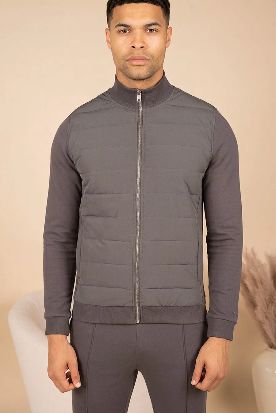 Chaqueta Técnica Híbrida - Carbón